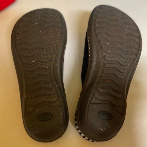 Ugg clogs - Picture 7 of 10